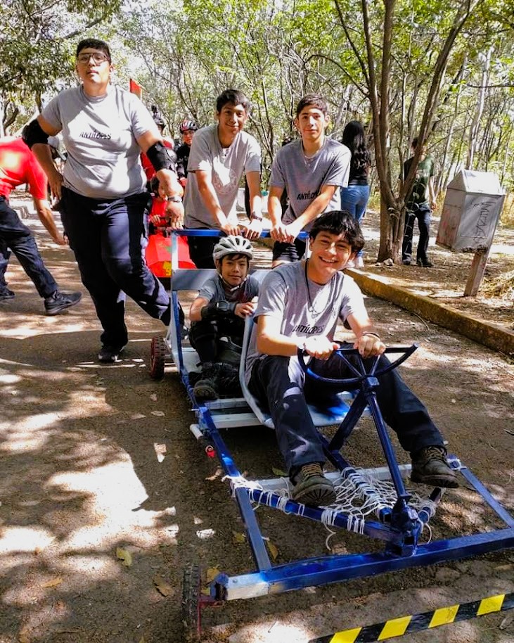 Scouts organizando un proyecto